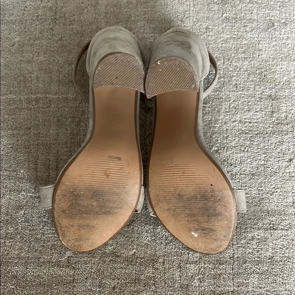 Steve Madden Women's Tan Heeled Sandals, size 6.5